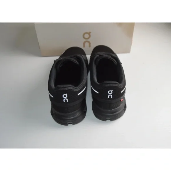 On Cloud 6 Men’s Sz 7 M Black - Authentic